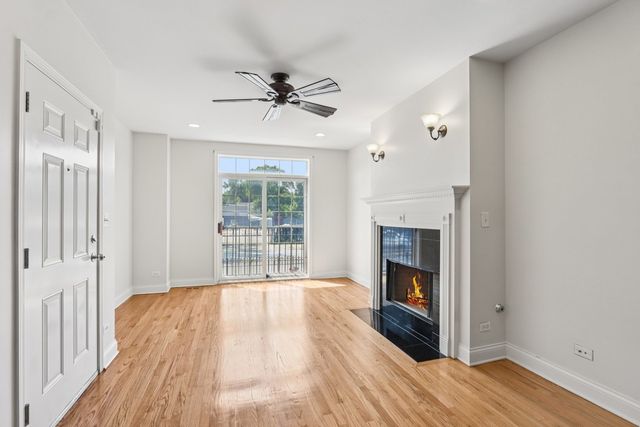 2826 W Harrison Street 1, Chicago, IL 60612