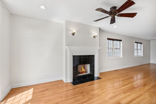 2826 W Harrison Street 1, Chicago, IL 60612