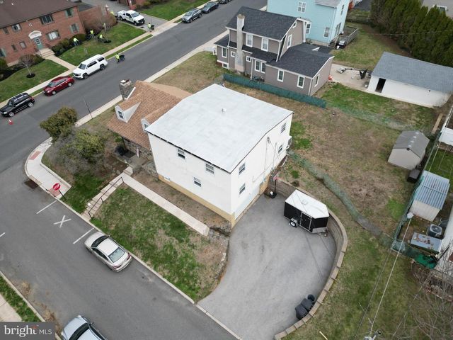 4412 BLOOMFIELD AVE, Drexel Hill, PA 19026