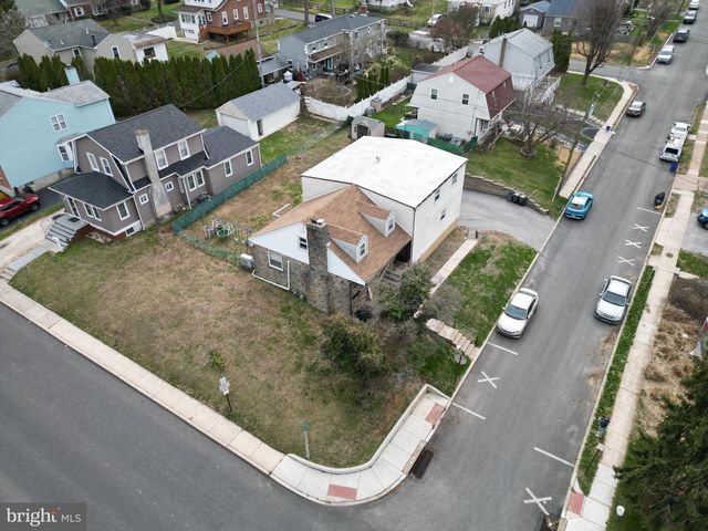 4412 BLOOMFIELD AVE, Drexel Hill, PA 19026