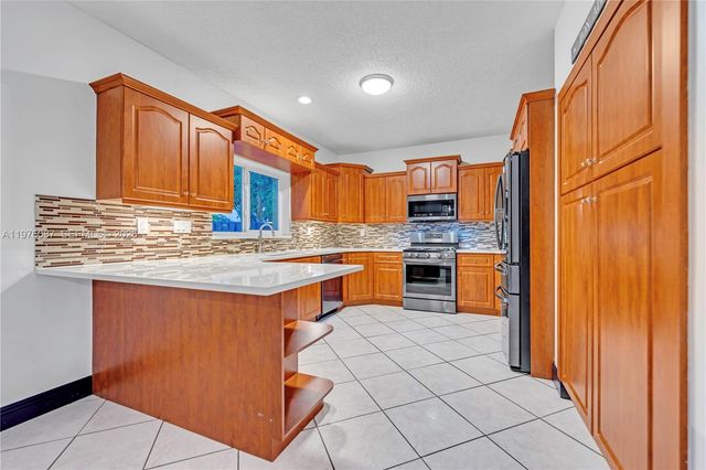 15255 SW 108th Ter, Miami, FL 33196