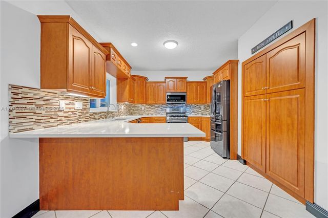 15255 SW 108th Ter, Miami, FL 33196