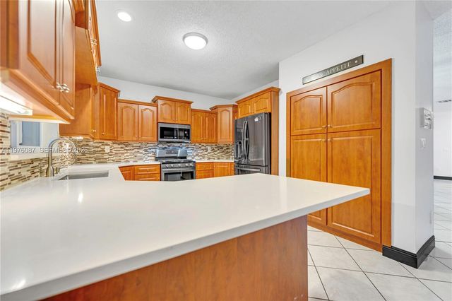 15255 SW 108th Ter, Miami, FL 33196