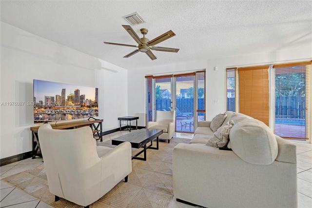 15255 SW 108th Ter, Miami, FL 33196