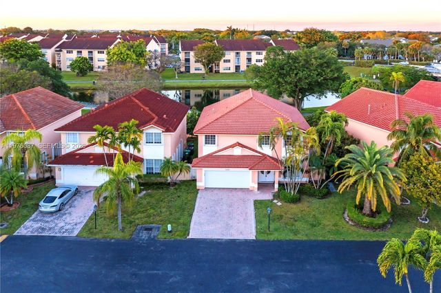 15255 SW 108th Ter, Miami, FL 33196