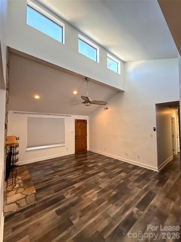 6814 Pence Road, Charlotte, NC 28215