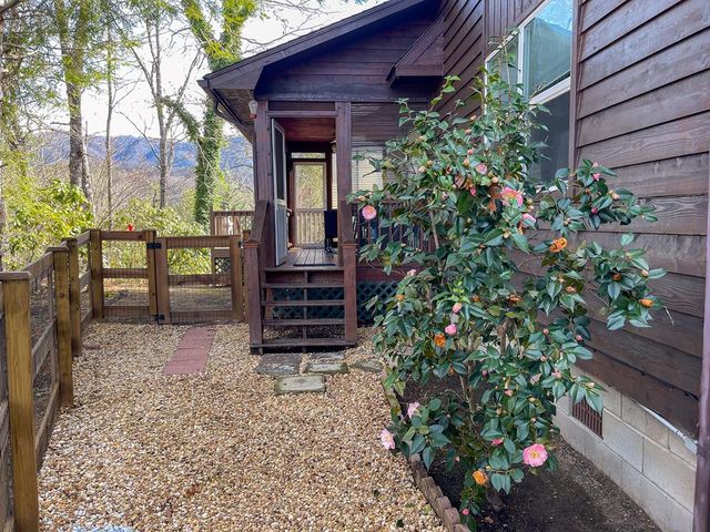 52 Bear Track Road, Andrews, NC 28901