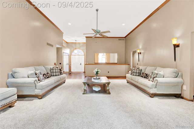 3952 Saint James Court, Shelby Charter Township, MI 48316