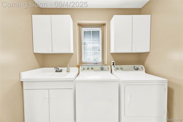 3952 Saint James Court, Shelby Charter Township, MI 48316