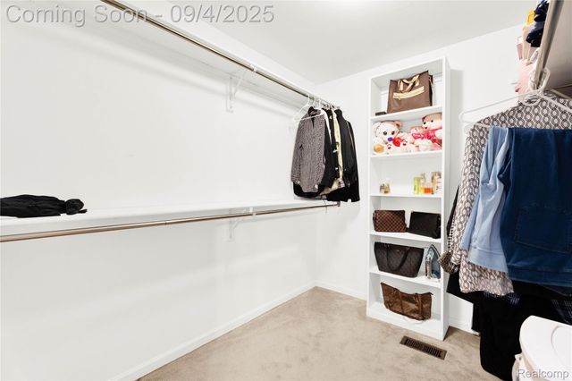 3952 Saint James Court, Shelby Charter Township, MI 48316