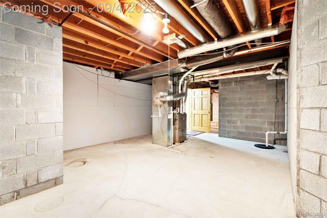 3952 Saint James Court, Shelby Charter Township, MI 48316