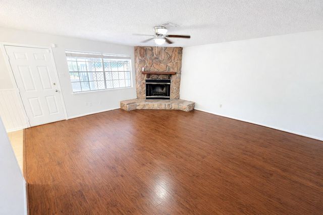 430 Eastwood Drive, Woodbranch, TX 77357