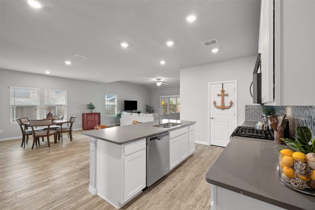 10101 Lakemont, Fort Worth, TX 76131
