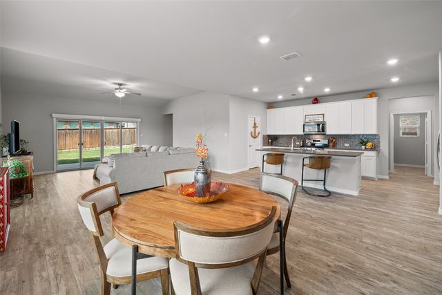 10101 Lakemont, Fort Worth, TX 76131