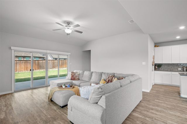 10101 Lakemont, Fort Worth, TX 76131