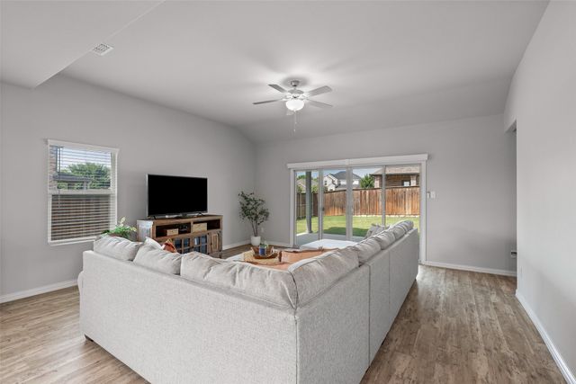 10101 Lakemont, Fort Worth, TX 76131