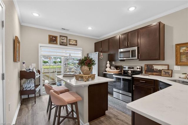 1951 Canning PL, Chesapeake, VA 23322