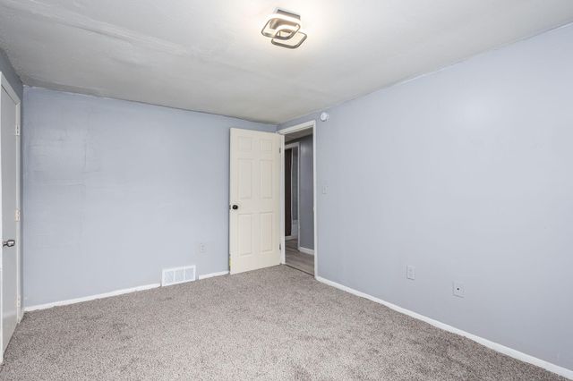 15641 Pickford, Detroit, MI 48235