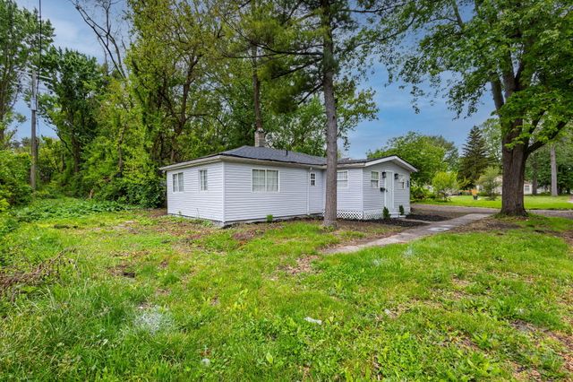 15641 Pickford, Detroit, MI 48235