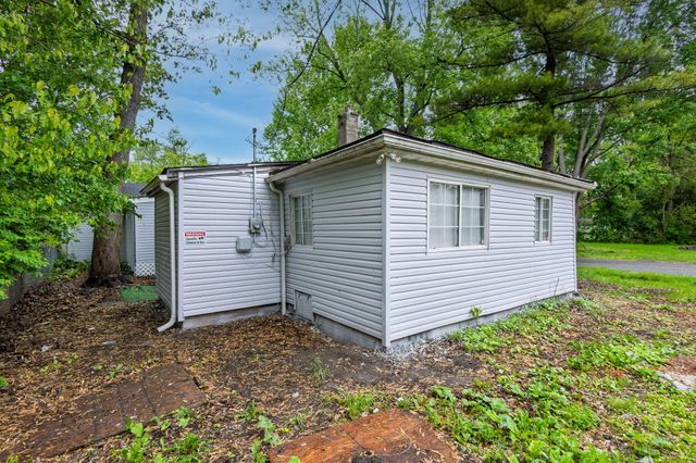 15641 Pickford, Detroit, MI 48235