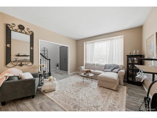 768 Huntington Pl, Highlands Ranch, CO 80126