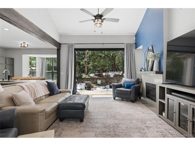 768 Huntington Pl, Highlands Ranch, CO 80126