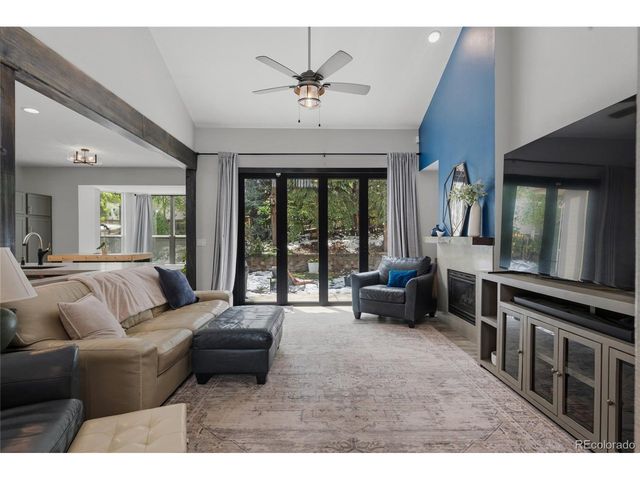 768 Huntington Pl, Highlands Ranch, CO 80126