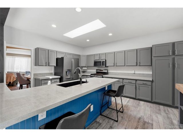 768 Huntington Pl, Highlands Ranch, CO 80126
