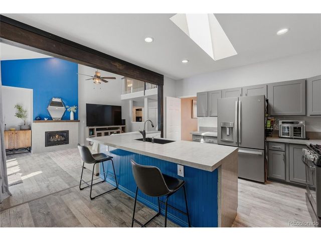 768 Huntington Pl, Highlands Ranch, CO 80126