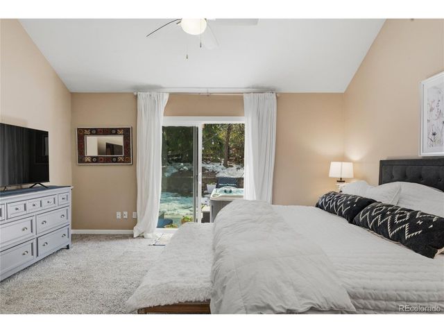 768 Huntington Pl, Highlands Ranch, CO 80126