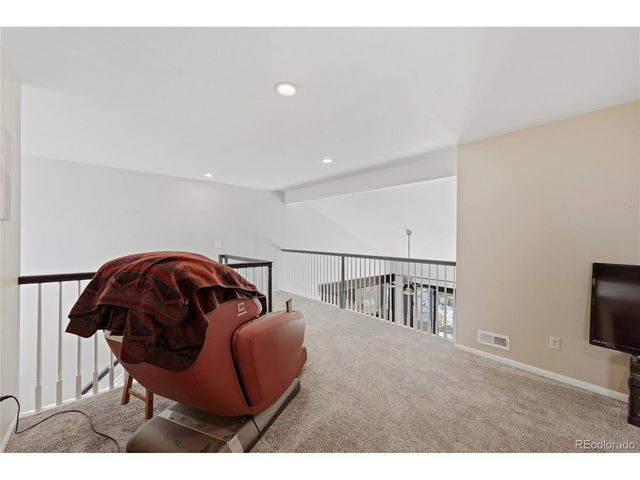 768 Huntington Pl, Highlands Ranch, CO 80126