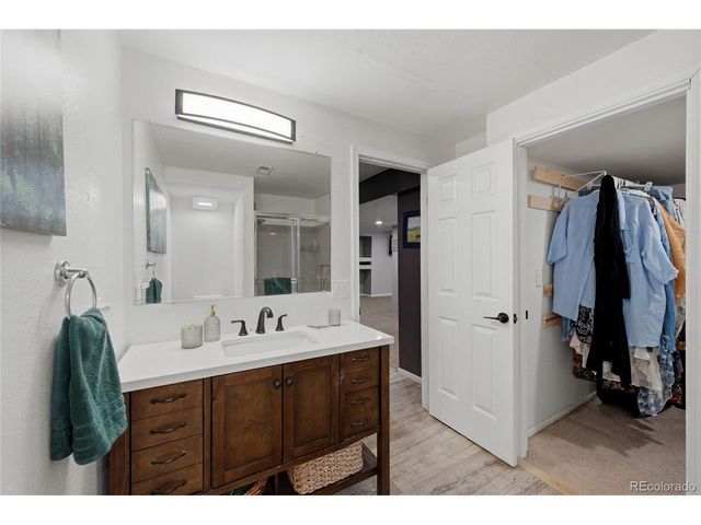 768 Huntington Pl, Highlands Ranch, CO 80126