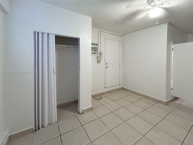 1079 NW 112th Ter 2, Miami, FL 33168