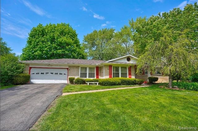 1321 Wagon Wheel Lane, Grand Blanc, MI 48439