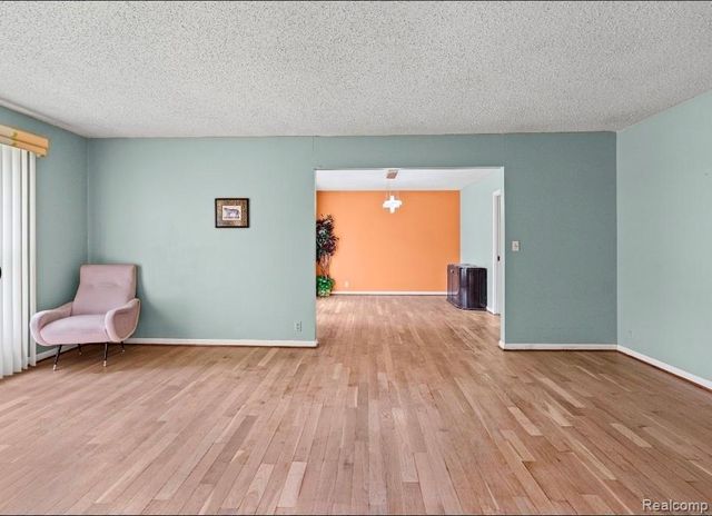 1321 Wagon Wheel Lane, Grand Blanc, MI 48439