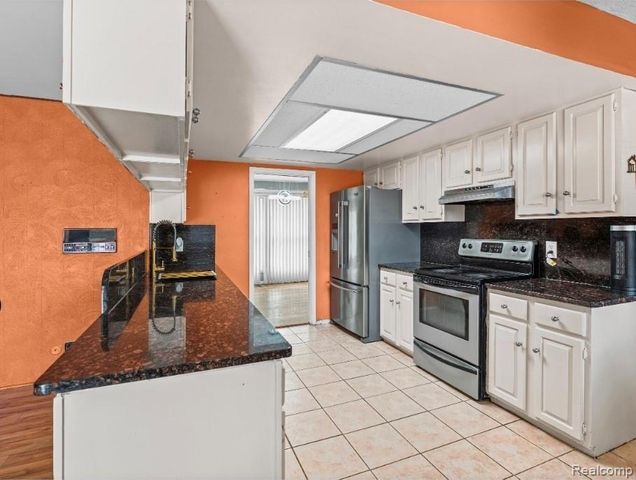 1321 Wagon Wheel Lane, Grand Blanc, MI 48439