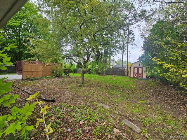 1321 Wagon Wheel Lane, Grand Blanc, MI 48439