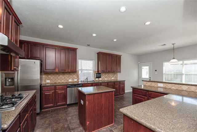 3118 Rosholt Drive, Spring, TX 77386