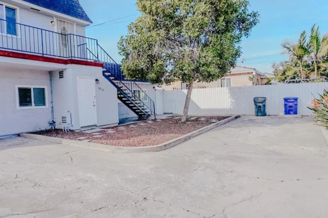 1910 B Avenue, National City, CA 91950