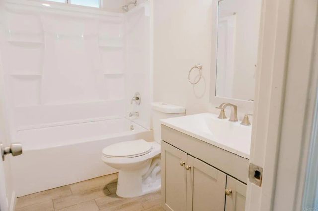 1910 B Avenue, National City, CA 91950