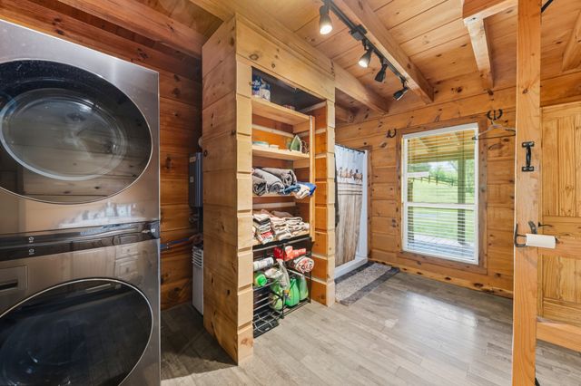 13546 Campbellsville Rd, Lynnville, TN 38472