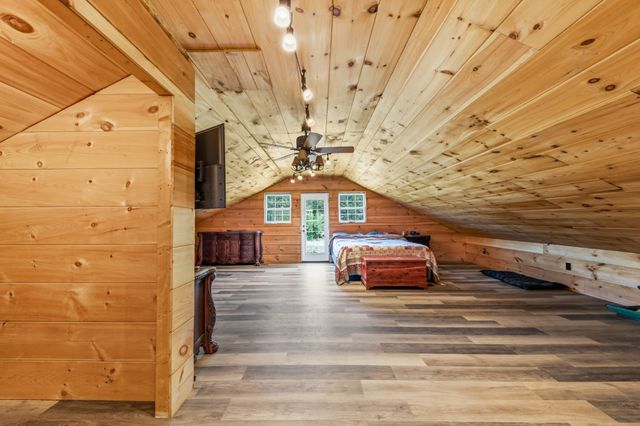 13546 Campbellsville Rd, Lynnville, TN 38472