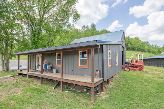 13546 Campbellsville Rd, Lynnville, TN 38472