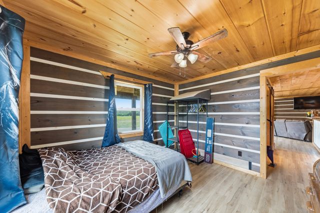 13546 Campbellsville Rd, Lynnville, TN 38472
