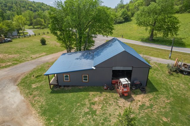 13546 Campbellsville Rd, Lynnville, TN 38472