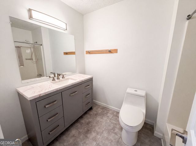 4378 Shady Drive NW, Lilburn, GA 30047