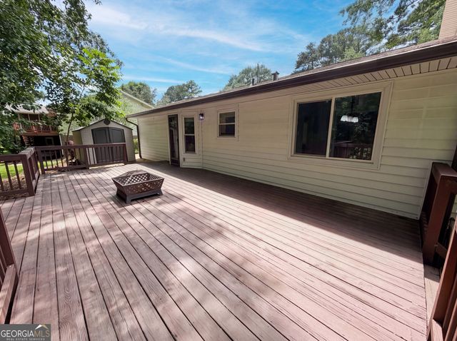4378 Shady Drive NW, Lilburn, GA 30047