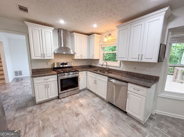 4378 Shady Drive NW, Lilburn, GA 30047