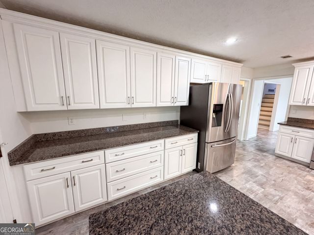 4378 Shady Drive NW, Lilburn, GA 30047