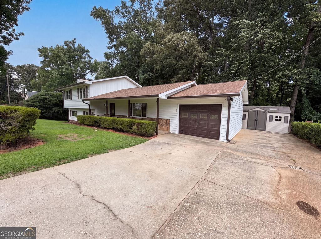 4378 Shady Drive NW, Lilburn, GA 30047
